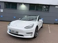 Usado Tesla Model 3 Long Range AWD 77 kW (106 HP) 2020 Branco Sedan