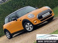 Used Mini Cooper Hatch 136 HP (100 kW) 2015 Volcanic orange Hatchback