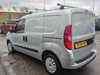 Używany Vauxhall Combo Sportive 2018 Srebrny Minivan