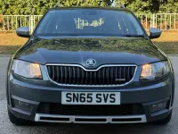 Used Skoda Octavia Scout 4x4 184 HP (135 kW) 2015 Grey Estate