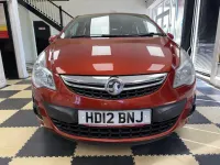 Usado Vauxhall Corsa Active 100 HP (73 kW) 2012 Laranja Citadino