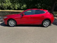 Used Mazda 3 121 HP (88 kW) 2015 Red Hatchback