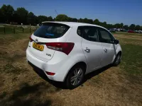 Used Hyundai ix20 Active 123 HP (90 kW) 2011 White Hatchback