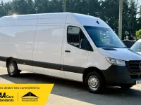 Begagnad Mercedes Sprinter Progressive 2021 Vit Van