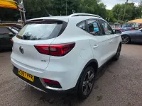 Used MG MG3 106 HP (77 kW) 2017 White Hatchback