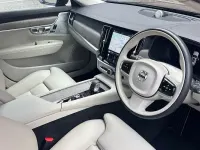 Second-hand Volvo V90 Ultimate 250 CP (183 kW) 2023 Break