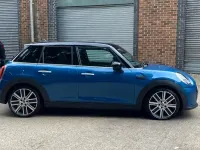 Used Mini Cooper Exclusive 134 HP (98 kW) 2023 Blue Hatchback