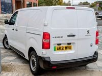 Used Peugeot e-Expert 100 kW (136 HP) 2021 White Van