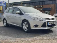 Usado Ford Focus S 95 HP (69 kW) 2014 Prateado Carrinha