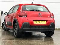 Begagnad Citroën C3 PureTech 82 HK (60 kW) 2022 Röd Halvkombi