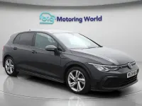 Second-hand VW Golf VIII R-line 150 CP (110 kW) 2024 Gri Hatchback