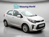 Second-hand Kia Picanto 66 CP (48 kW) 2023 Argintiu Hatchback