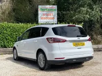 Used Ford S-MAX Zetec 160 HP (117 kW) 2016 White MPV