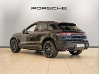 Used Porsche Macan 261 HP (191 kW) 2025 Black SUV