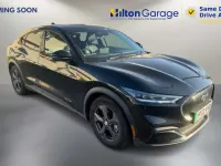 Usado Ford Mustang Mach-E Standard Range 197 kW (268 HP) 2022 Preto SUV