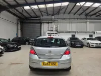 Used Vauxhall Astra Elite 115 HP (84 kW) 2007 Silver Hatchback