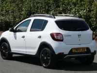 Used Dacia Sandero Lauréate 90 HP (66 kW) 2015 White Hatchback