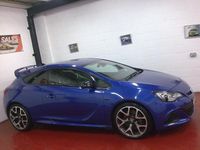 Used Vauxhall Astra GTC S 280 HP (205 kW) 2016 Blue Hatchback