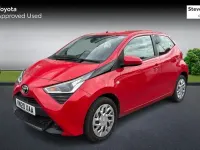 Used Toyota Aygo X-play 72 HP (52 kW) 2020 Red Hatchback