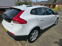 Used Volvo V40 2013 White Hatchback