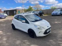 Usado Ford Ka Zetec 2010 Blanco Utilitario