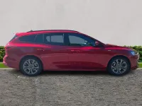 Begagnad Ford Focus ST-Line 2024 Röd Kombi