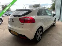 Used Kia Rio 107 HP (78 kW) 2014 White Hatchback