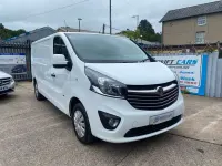 Used Vauxhall Vivaro Sportive 120 HP (88 kW) 2017 White MPV