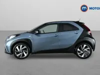Used Toyota Aygo X 72 HP (52 kW) 2024 Grey SUV