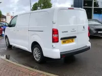 Używany Peugeot Expert Premium 102 KM (75 kW) 2023 Biały Van