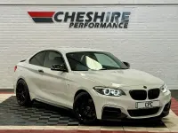 Begagnad BMW M240 M Performance 335 HK (246 kW) 2019 Vit Sportkupé