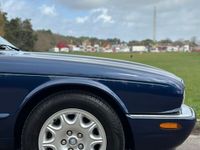 Used Jaguar XJ8 Executive 240 HP (176 kW) 2001 Blue Sedan