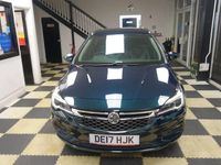 Used Vauxhall Astra Elite 150 HP (110 kW) 2017 Green Estate