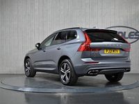 Usado Volvo XC60 R-Design 197 HP (144 kW) 2021 Cinzento SUV