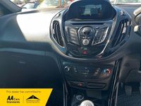 Usado Ford B-MAX Zetec 90 HP (66 kW) 2013 Dourado Monovolume