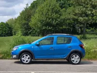Used Dacia Sandero Lauréate 90 HP (66 kW) 2015 Blue Hatchback