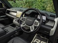 Used Land Rover Defender HSE 300 HP (220 kW) 2024 SUV
