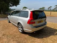 Used Volvo V70 R-Design 175 HP (128 kW) 2010 Silver Estate