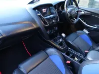Used Ford Focus ST 185 HP (136 kW) 2016 Blue Hatchback