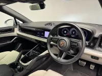 Used Porsche Cayenne 353 HP (259 kW) 2024 Grey SUV