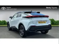 Used Toyota C-HR 140 HP (102 kW) 2025 White SUV