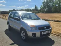 Used Ford Fusion Zetec 68 HP (50 kW) 2011 Silver Hatchback