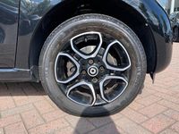 Used Smart ForFour Premium 71 HP (52 kW) 2018 Black Hatchback