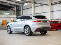 Second-hand Jaguar F-Pace R-Sport 240 CP (176 kW) 2018 Argintiu SUV