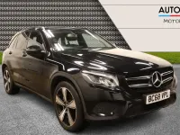 Used Mercedes GLC250 Urban 211 HP (155 kW) 2019 Black Estate