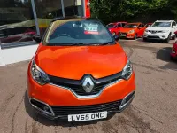 Used Renault Captur Dynamique 110 HP (80 kW) 2015 Orange/black SUV