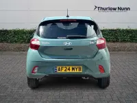 Używany Hyundai i10 Advanced 67 KM (49 kW) 2024 Zielony Hatchback