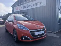 Used Peugeot 208 Allure 82 HP (60 kW) 2016 Orange Hatchback