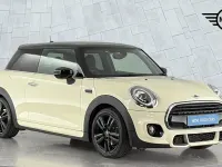 Used Mini Cooper Hatch 134 HP (98 kW) 2019 White Hatchback