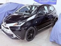 Used Toyota Aygo X-clusiv 69 HP (50 kW) 2015 Black Hatchback